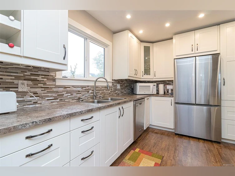 2357 Malaview Avenue, Sidney, BC, V8L 2G1 - 9