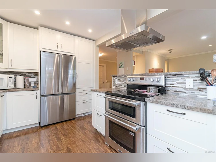 2357 Malaview Avenue, Sidney, BC, V8L 2G1 - 10