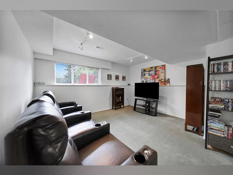 3659 Estevan Drive, Port Alberni, BC, V9Y 5H1 - 44