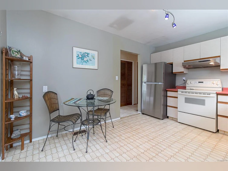 10311 Pollard Place, Sidney, BC, V8L 2M3 - 12