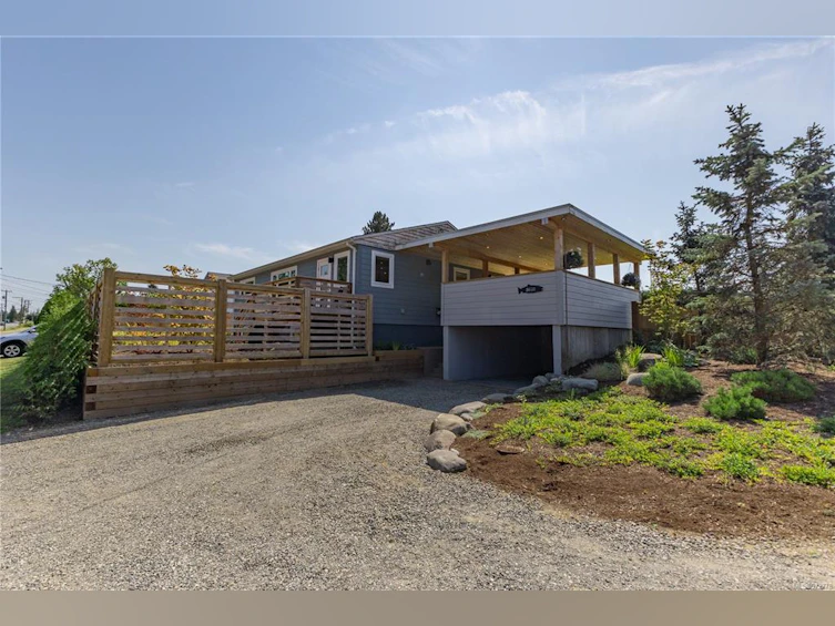 3610 S Island Highway, Campbell River, BC, V9W 1E6