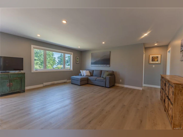 3610 S Island Highway, Campbell River, BC, V9W 1E6 - 9