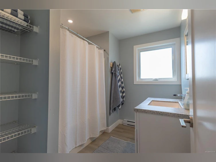 3610 S Island Highway, Campbell River, BC, V9W 1E6 - 24