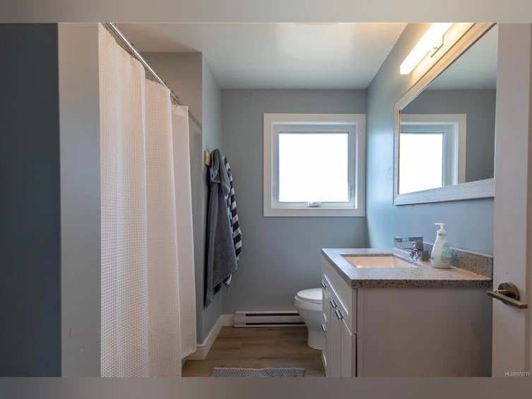 3610 S Island Highway, Campbell River, BC, V9W 1E6 - 25