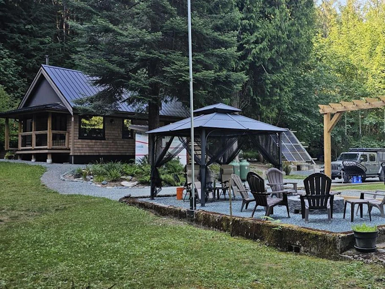 6049 West Riverbottom Road, Lake Cowichan, BC, V9L 6H7 - 5