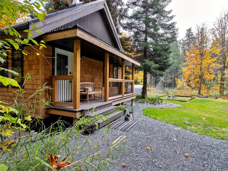 6049 West Riverbottom Road, Lake Cowichan, BC, V9L 6H7 - 7