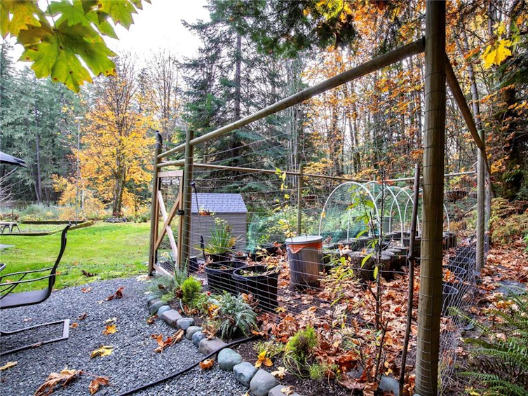 6049 West Riverbottom Road, Lake Cowichan, BC, V9L 6H7 - 10