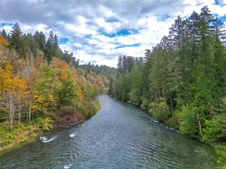 6049 West Riverbottom Road, Lake Cowichan, BC, V9L 6H7 - 58