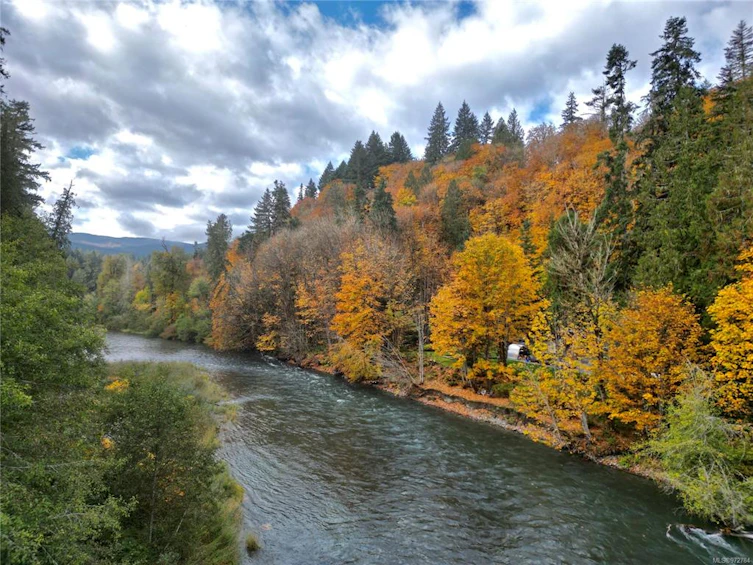 6049 West Riverbottom Road, Lake Cowichan, BC, V9L 6H7 - 59