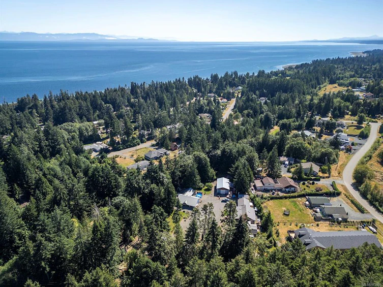 135 Jamieson Road, Bowser/Deep Bay, BC, V0R 1G0 - 11