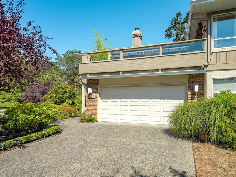 14-899 Royal Oak Avenue, Saanich, BC, V8X 3T3 - 40