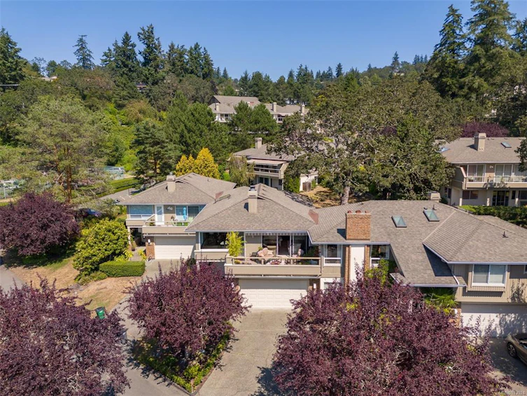 14-899 Royal Oak Avenue, Saanich, BC, V8X 3T3 - 45