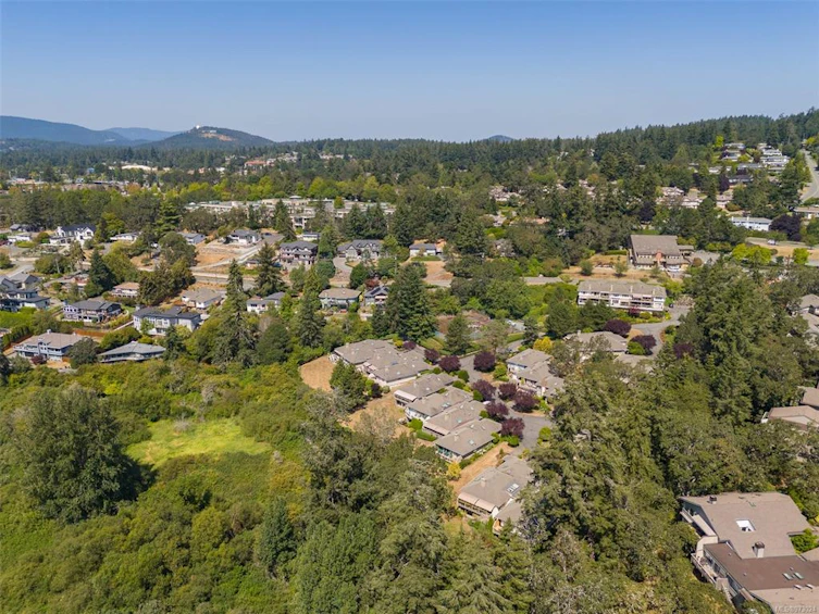 14-899 Royal Oak Avenue, Saanich, BC, V8X 3T3 - 56
