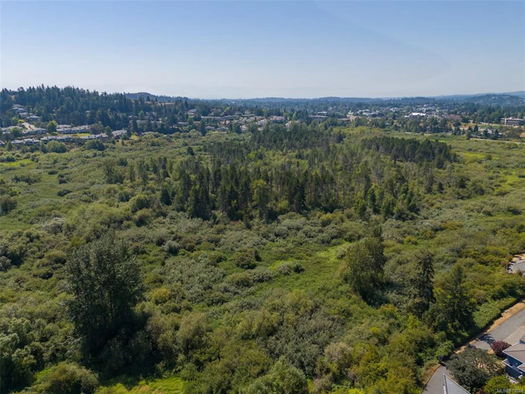 14-899 Royal Oak Avenue, Saanich, BC, V8X 3T3 - 58