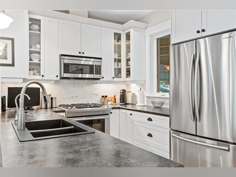 1370 Edwards Place, Ucluelet, BC, V0R 3A0 - 9