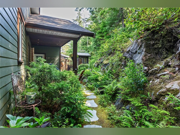 1370 Edwards Place, Ucluelet, BC, V0R 3A0 - 33