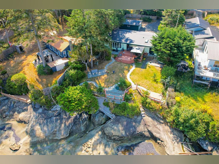 526 Berry Point Road, Gabriola Island, BC, V0R 1X1 - 23