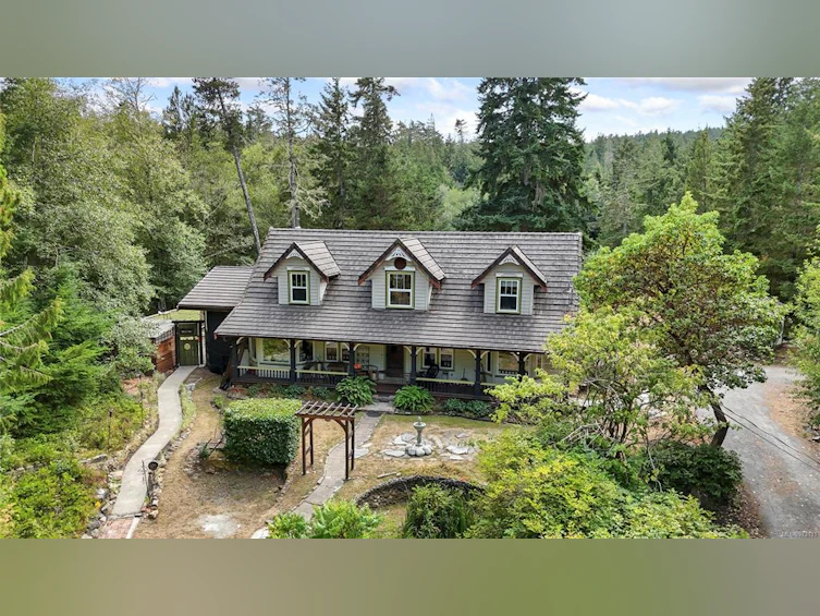 5901 Leda Road, Sooke, BC, V9Z 1B5