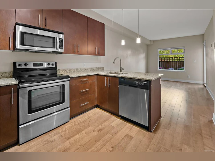 107-21 Conard Street, View Royal, BC, V8Z 0C4 - 4