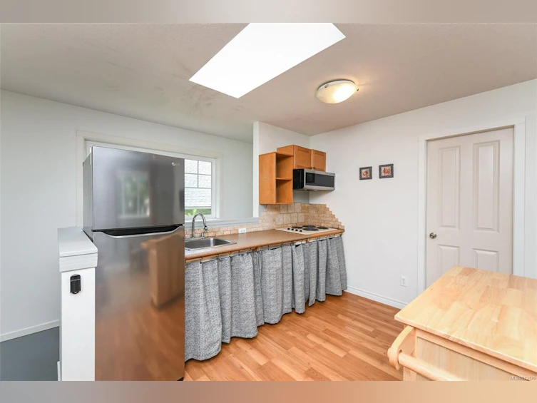 1910 Pridy Road, Comox, BC, V9M 3Z6 - 36