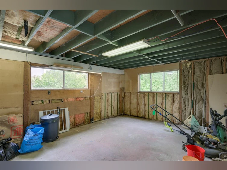 7968 Wallace Drive, Central Saanich, BC, V8M 1L4 - 55