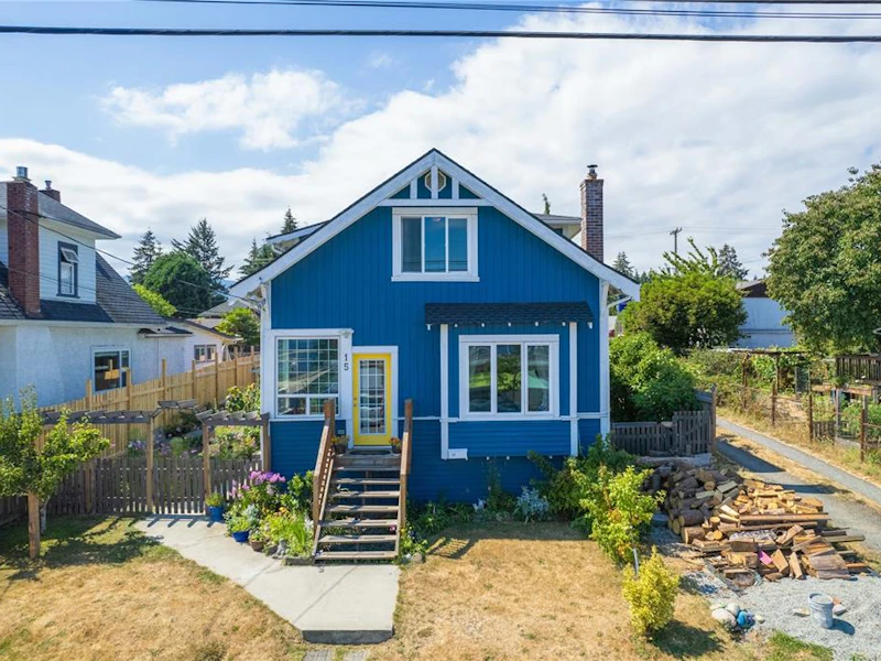 15 Strickland Street, Nanaimo BC V9R 4S1