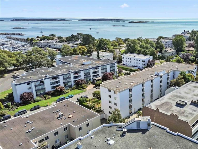 404-1148 Goodwin Street, Oak Bay, BC, V8S 5H2 - 2