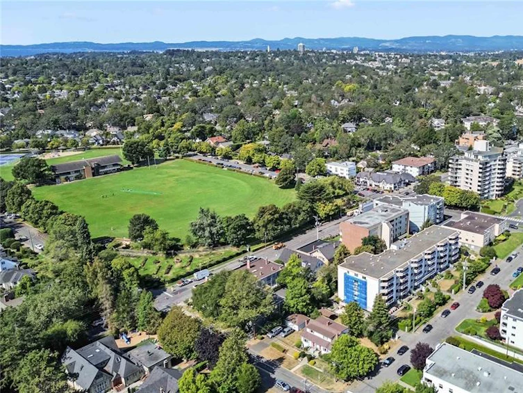 404-1148 Goodwin Street, Oak Bay, BC, V8S 5H2 - 43