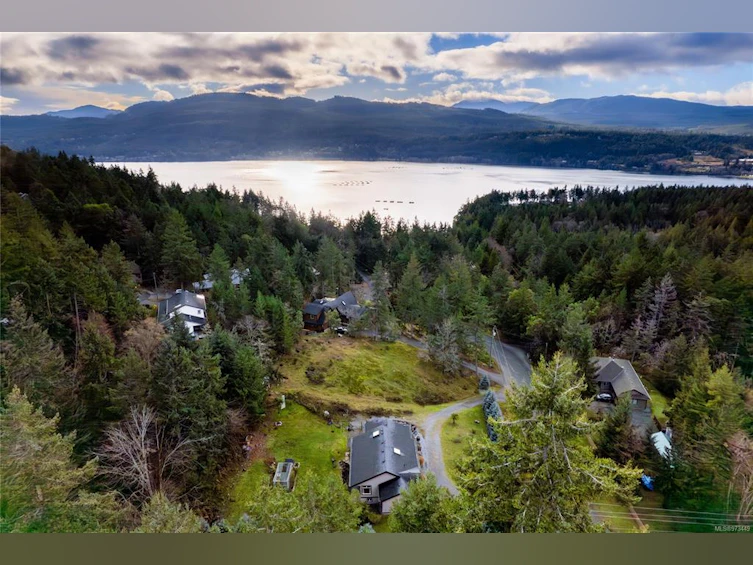 2310 Garry Oak Drive, Nanoose, BC, V9P 9G1 - 4
