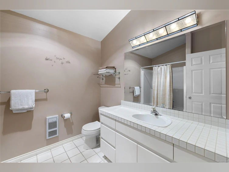 2310 Garry Oak Drive, Nanoose, BC, V9P 9G1 - 15