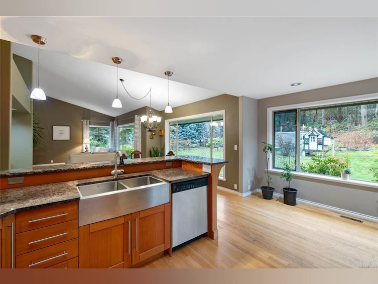 2310 Garry Oak Drive, Nanoose, BC, V9P 9G1 - 36