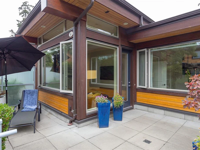 4 - 2151 W Burnside Road, View Royal BC V9B 0P5