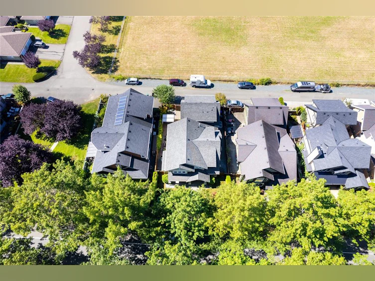 789 Memorial Avenue, Qualicum Beach, BC, V9K 2T4 - 58