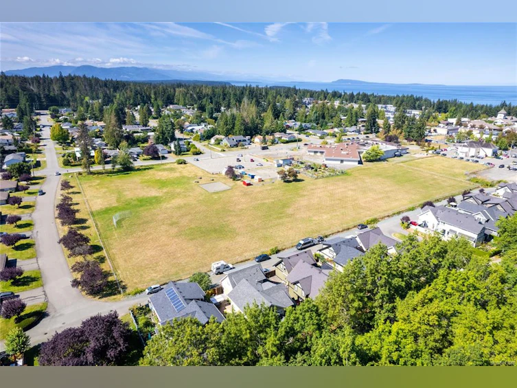 789 Memorial Avenue, Qualicum Beach, BC, V9K 2T4 - 60