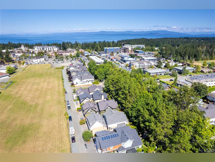 789 Memorial Avenue, Qualicum Beach, BC, V9K 2T4 - 63