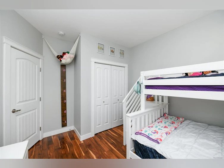 2568 Kendal Avenue, Cumberland, BC, V0R 1S0 - 22