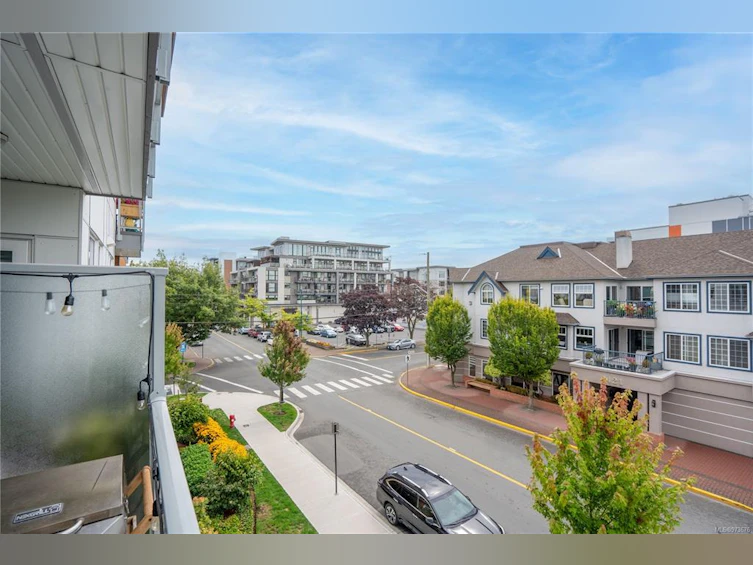305-9864 Fourth Street, Sidney, BC, V8L 2Z4 - 22
