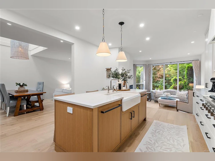 2-5187 Cordova Bay Road, Saanich, BC, V8Y 1N7 - 7