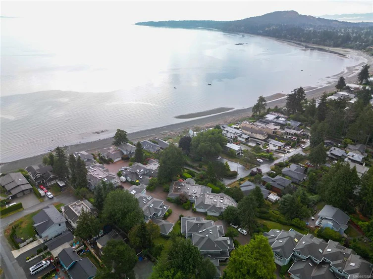 2-5187 Cordova Bay Road, Saanich, BC, V8Y 1N7 - 32