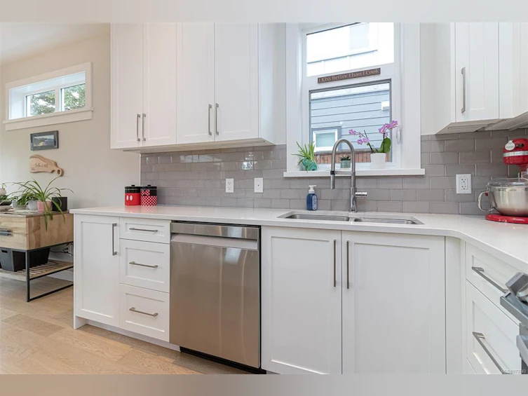 2271 Deerbrush Crescent, North Saanich, BC, V8L 0C5 - 11