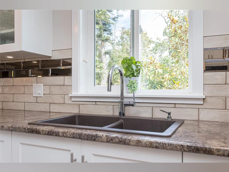 31-7586 Tetayut Road, Central Saanich, BC, V8M 0B4 - 14