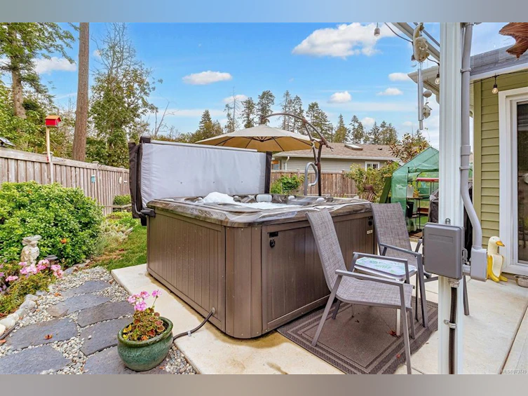 31-7586 Tetayut Road, Central Saanich, BC, V8M 0B4 - 36