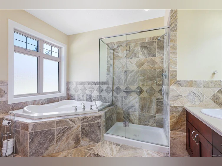 749 Eagleridge Place, Qualicum Beach, BC, V9K 1L4 - 12