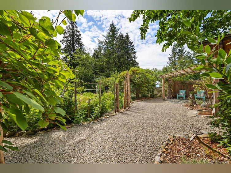 500 Smelt Bay Road, Cortes Island, BC, V0P 1K0 - 24