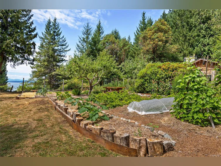 500 Smelt Bay Road, Cortes Island, BC, V0P 1K0 - 34