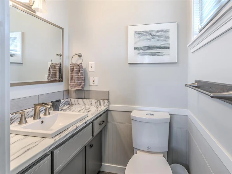 404 Neville Street, Ladysmith, BC, V9G 1V7 - 24