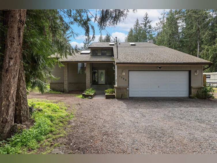 1380 Dobson Road, Errington, BC, V0R 1V0 - 2