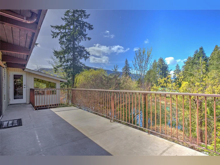56 Prospect Avenue, Lake Cowichan, BC, V0R 2G0 - 24