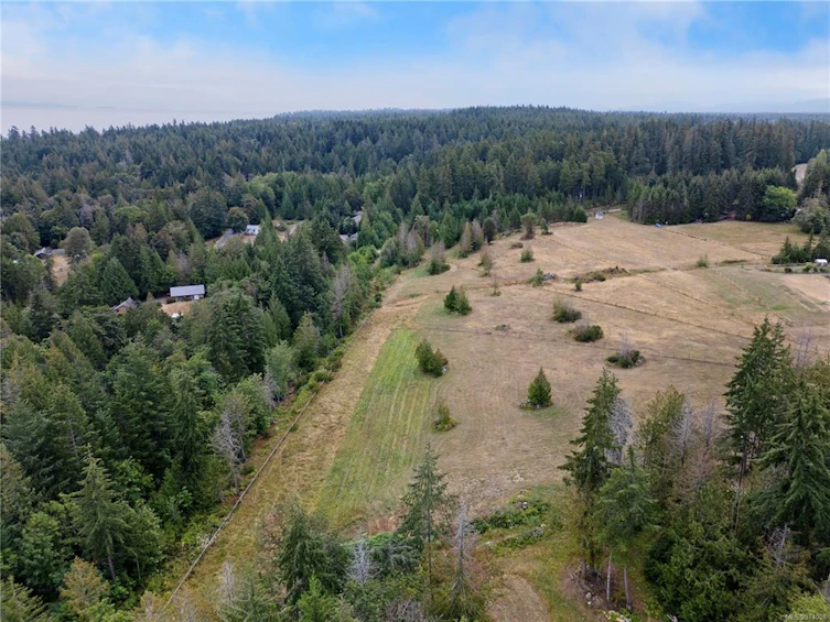 360 Grovehill Road, Qualicum Beach, BC, V9K 2A3 - 14