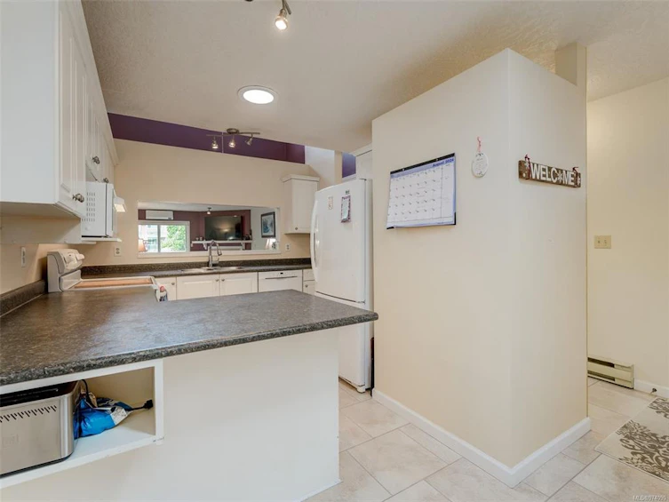 16-3049 Brittany Drive, Colwood, BC, V9B 5P8 - 12